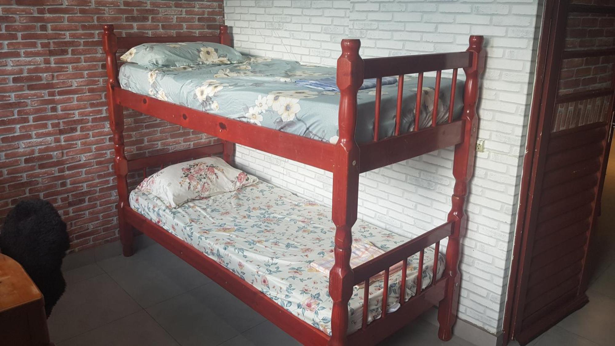 Casa No Centro De Foz! Ar-Condicionado, Smart Tv, Wi-Fi, Cozinha, Ventilador E 4 Camas Daire Foz do Iguaçu Dış mekan fotoğraf