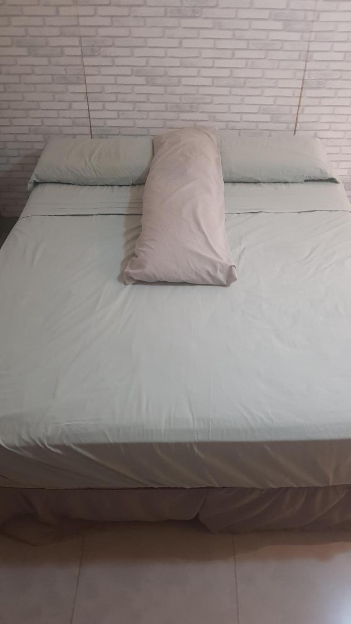 Casa No Centro De Foz! Ar-Condicionado, Smart Tv, Wi-Fi, Cozinha, Ventilador E 4 Camas Daire Foz do Iguaçu Dış mekan fotoğraf