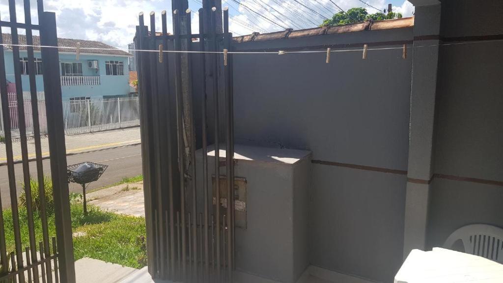 Casa No Centro De Foz! Ar-Condicionado, Smart Tv, Wi-Fi, Cozinha, Ventilador E 4 Camas Daire Foz do Iguaçu Dış mekan fotoğraf